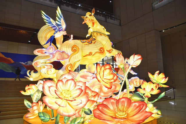 张灯结彩过大年 2026丙午马年新春彩灯点亮中国非遗馆——工艺美术彩灯设计的美学密码与文化表达